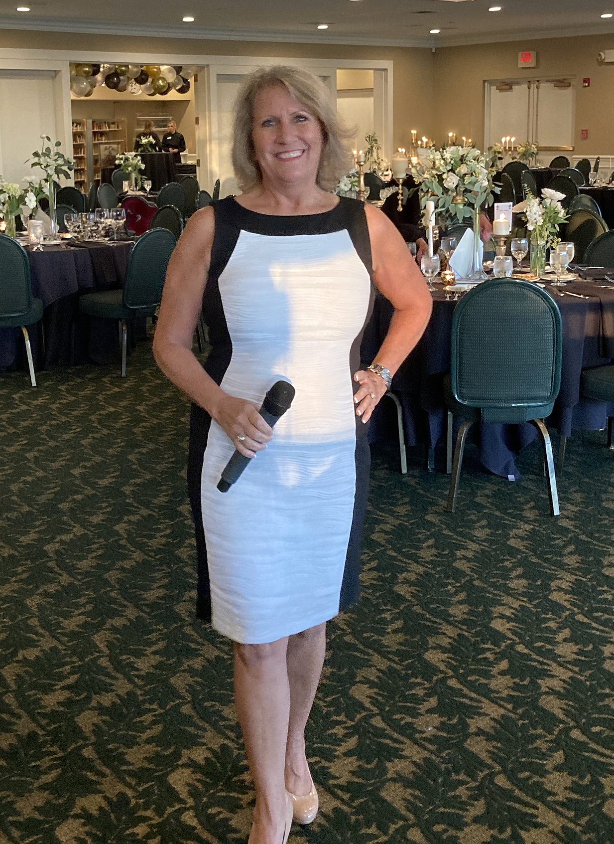 Professional-Benefit-Auctioneer-Lynne-Zink2